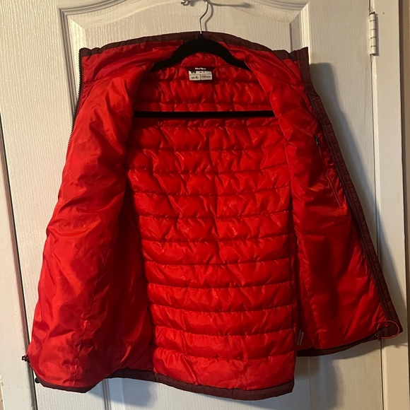 Wind River Women's Burgundy Puffer Vest Small - Picture 6 of 7